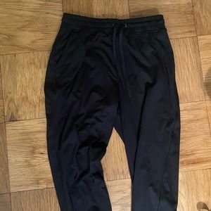 American Eagle size medium joggers, New with tags